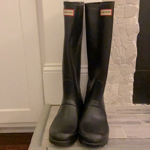 Woman’s Original Tall Hunter Boots- Black-Size 8-EUC